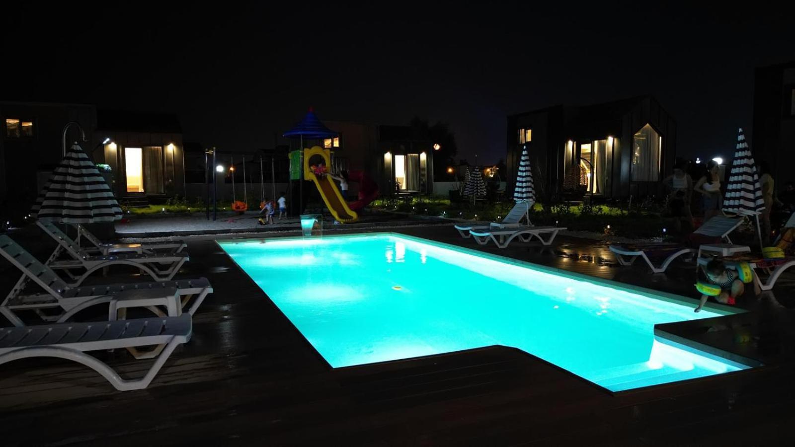 Serenity Village 贝莱克 外观 照片